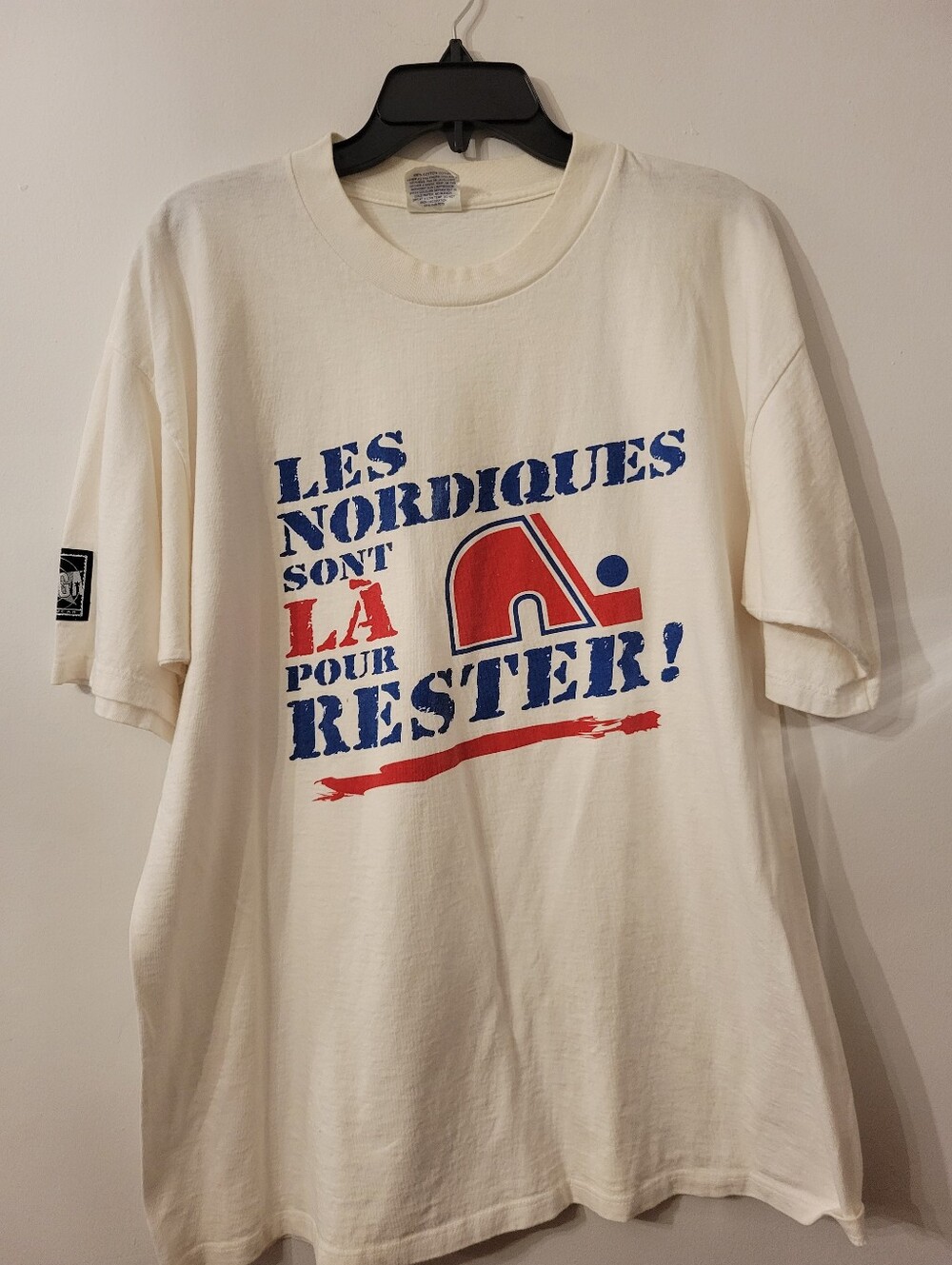 VTG Quebec Nordiques "Les Nordiques Sont Là Pour Rester!" Graphic Tee - Size XL